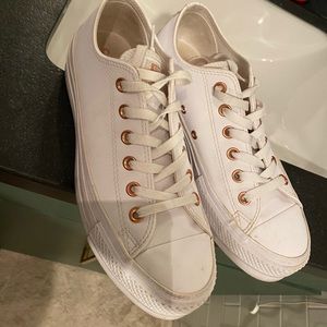 Women’s white Converse platform